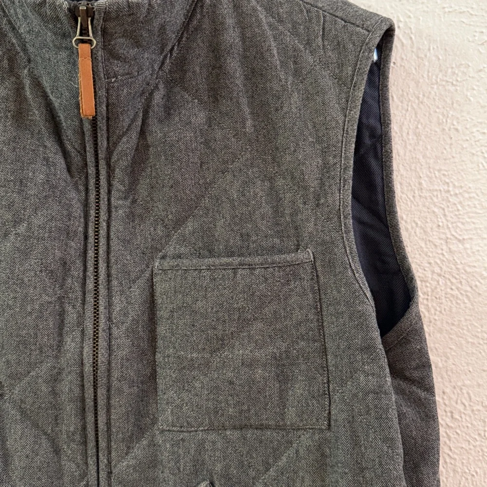 J Crew brownish gray tweed quilted vest